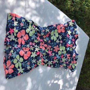 Little girl romper with flowers.